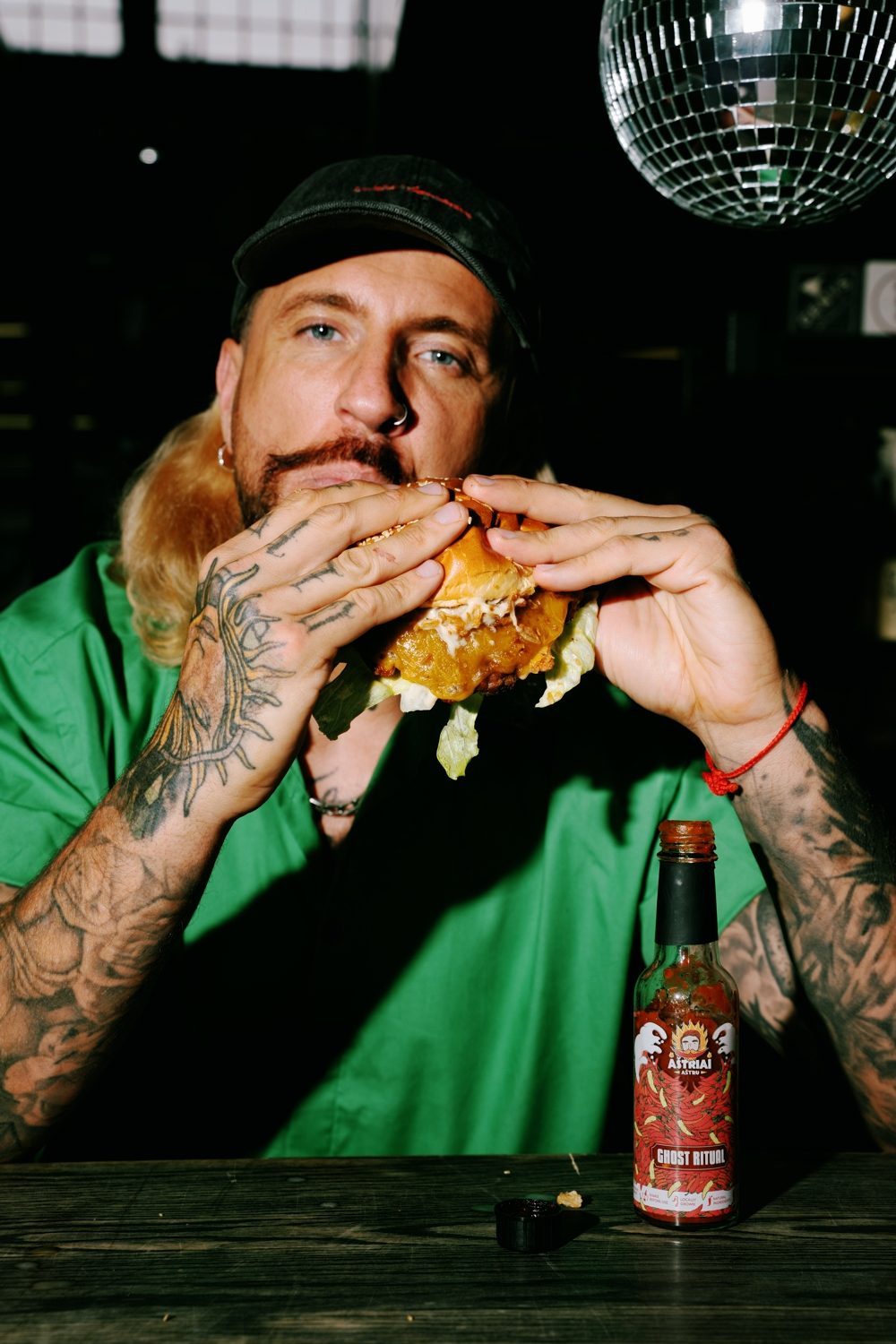 Burgeris su Aštriai Aštru padažu